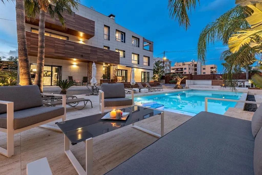 Apartmán 5 Stelle Piscina, Jacuzzi, Wifi - 2 Min Dal Mare Miami Playa